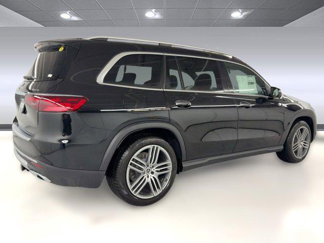 new 2025 Mercedes-Benz GLS 450 car