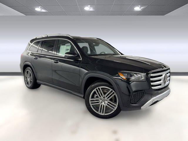 new 2025 Mercedes-Benz GLS 450 car