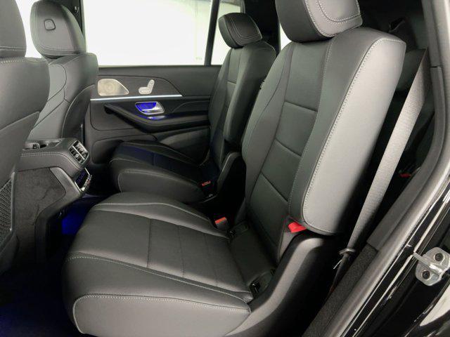new 2025 Mercedes-Benz GLS 450 car