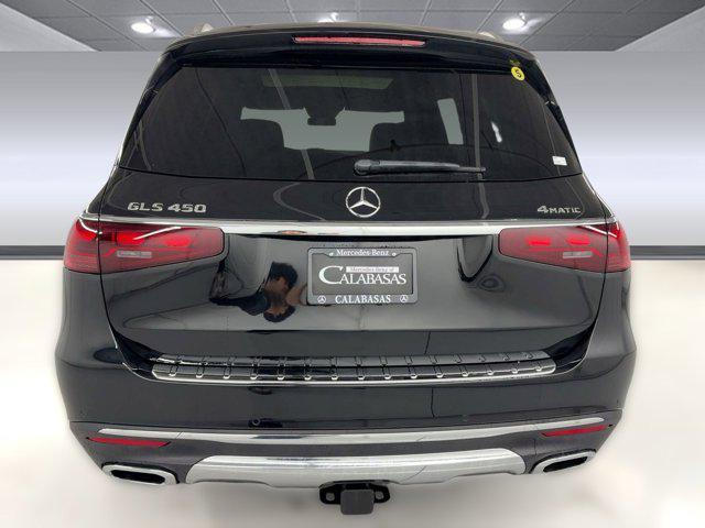 new 2025 Mercedes-Benz GLS 450 car