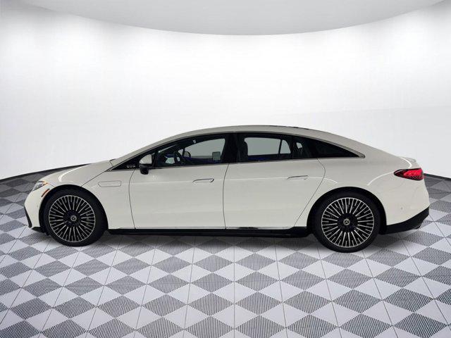 new 2025 Mercedes-Benz EQS 450 car, priced at $107,895