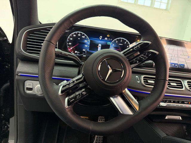 new 2025 Mercedes-Benz GLS 580 car