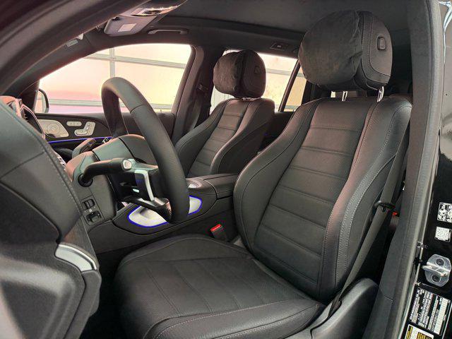 new 2025 Mercedes-Benz GLS 580 car