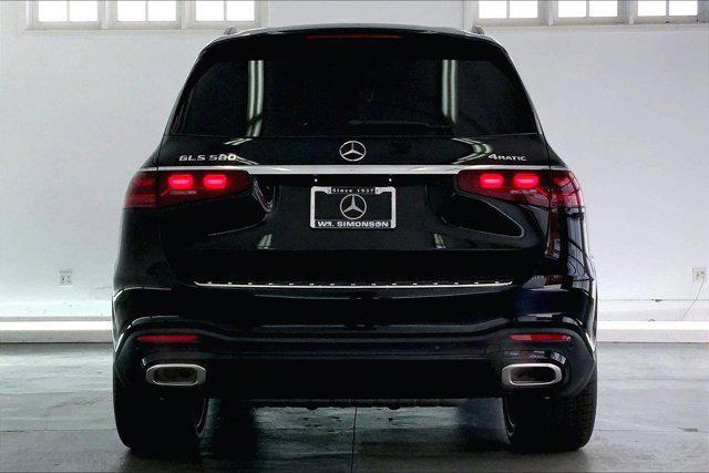 new 2025 Mercedes-Benz GLS 580 car
