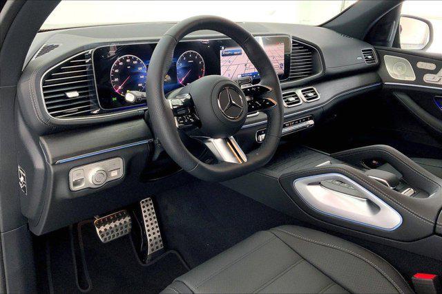 new 2025 Mercedes-Benz GLS 580 car