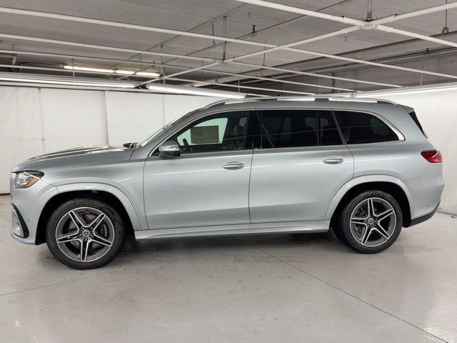 new 2025 Mercedes-Benz GLS 450 car