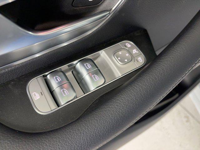 new 2025 Mercedes-Benz GLS 450 car