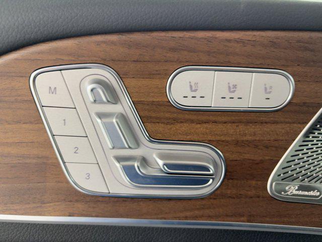 new 2025 Mercedes-Benz GLS 450 car