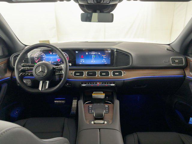 new 2025 Mercedes-Benz GLS 450 car
