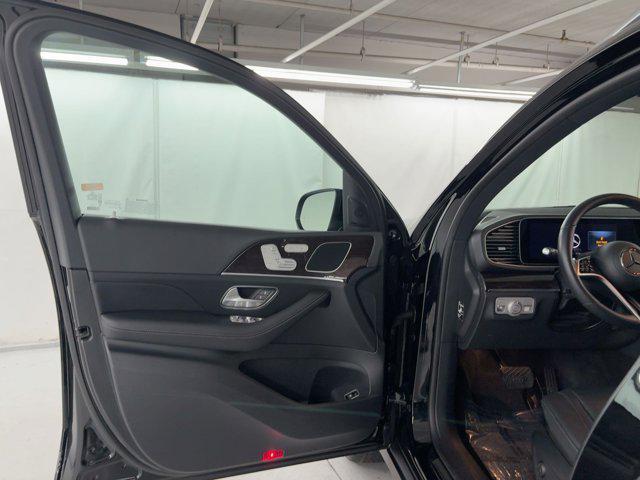 used 2025 Mercedes-Benz GLE 350 car, priced at $55,999