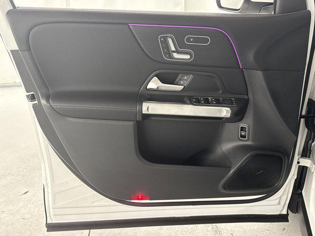 new 2025 Mercedes-Benz GLB 250 car, priced at $53,120