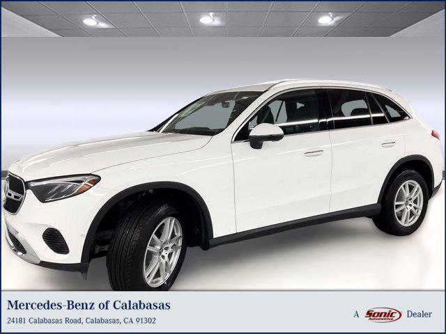 new 2025 Mercedes-Benz GLC 300 car, priced at $51,125