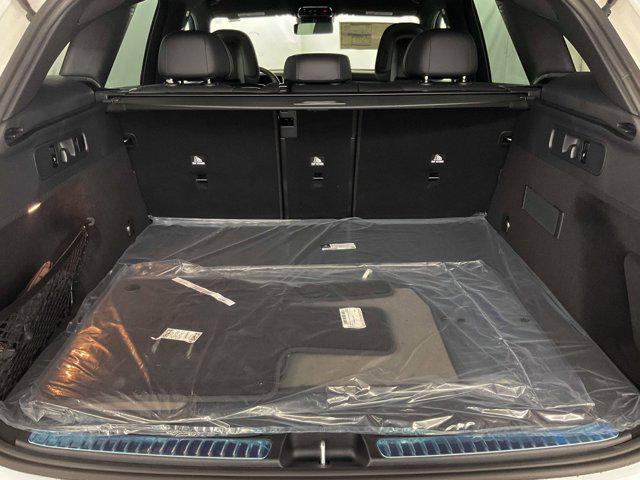 new 2025 Mercedes-Benz GLC 300 car, priced at $51,125