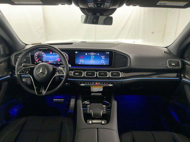 new 2026 Mercedes-Benz GLS 580 car