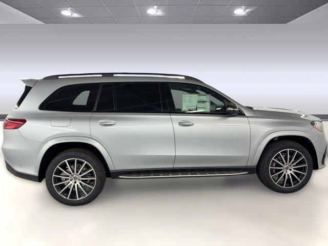 new 2026 Mercedes-Benz GLS 580 car