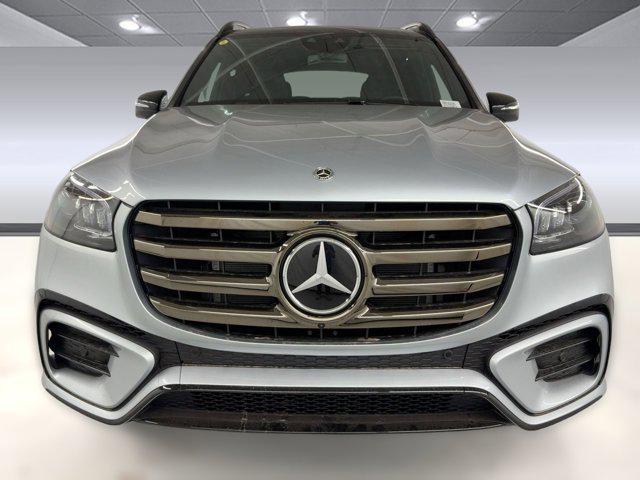 new 2026 Mercedes-Benz GLS 580 car