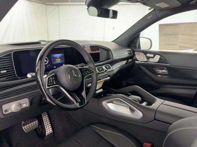 new 2026 Mercedes-Benz GLS 580 car