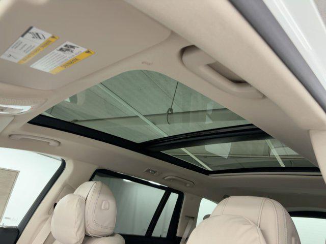 new 2026 Mercedes-Benz GLS 450 car