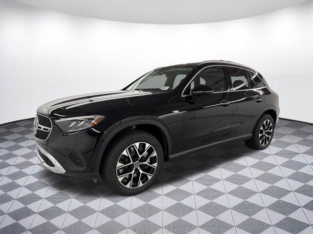 new 2025 Mercedes-Benz GLC 350e car, priced at $61,700