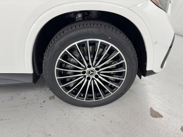 new 2026 Mercedes-Benz GLC 300 car, priced at $68,185