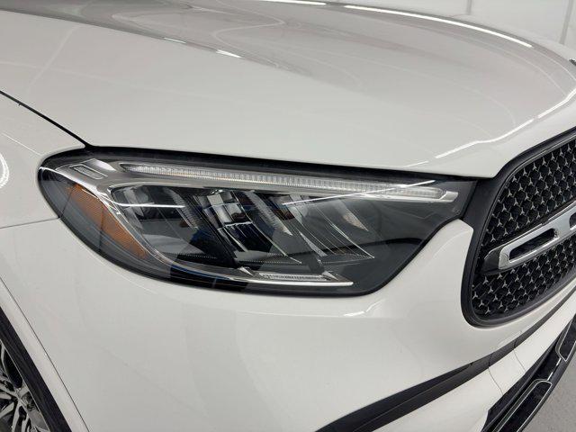 new 2026 Mercedes-Benz GLC 300 car, priced at $68,185