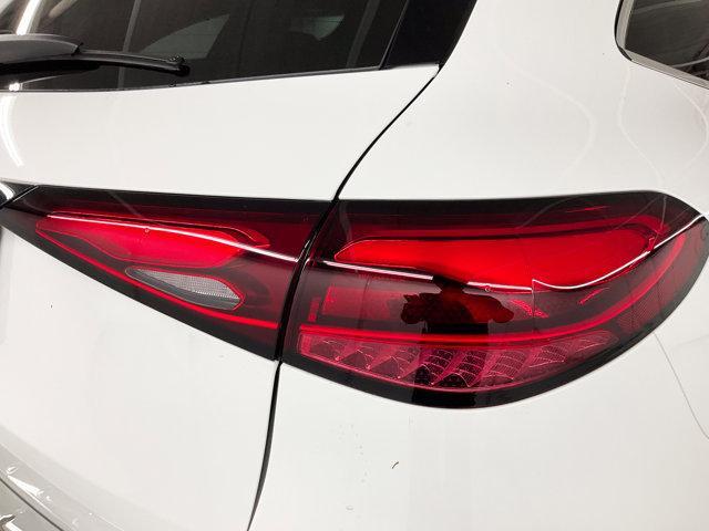 new 2025 Mercedes-Benz GLC 300 car, priced at $51,125