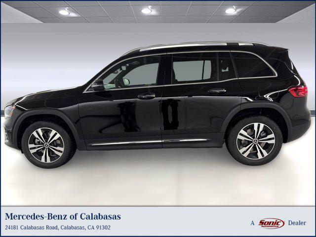 new 2025 Mercedes-Benz GLB 250 car, priced at $46,985