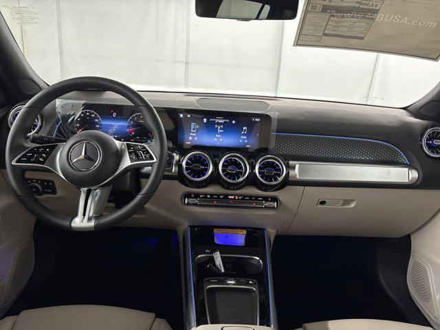 new 2025 Mercedes-Benz GLB 250 car, priced at $46,985