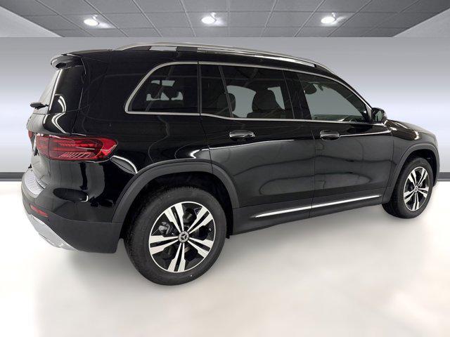 new 2025 Mercedes-Benz GLB 250 car, priced at $46,985