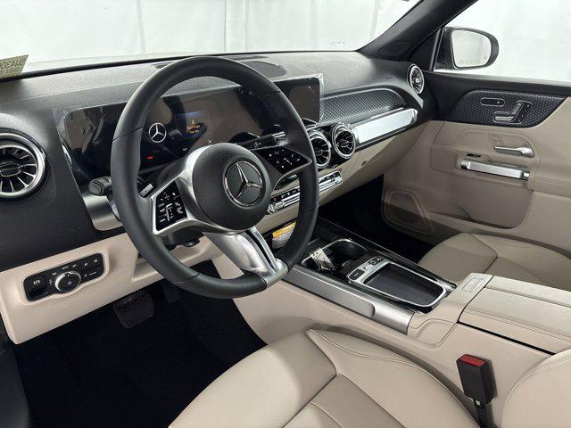 new 2025 Mercedes-Benz GLB 250 car, priced at $46,985