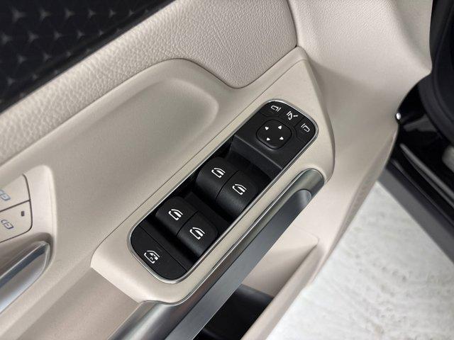 new 2025 Mercedes-Benz GLB 250 car, priced at $46,985