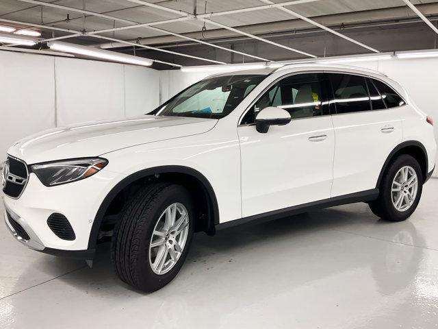 new 2025 Mercedes-Benz GLC 300 car, priced at $51,125