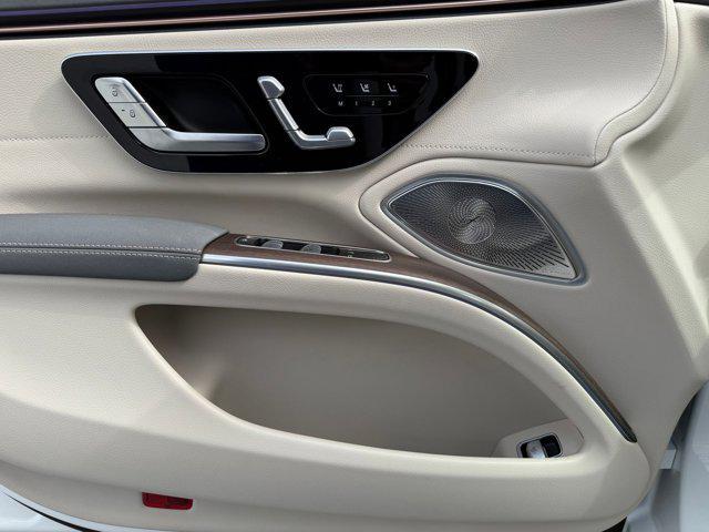 new 2026 Mercedes-Benz EQS 450 car, priced at $106,845
