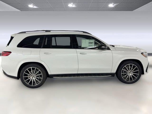 new 2026 Mercedes-Benz GLS 580 car