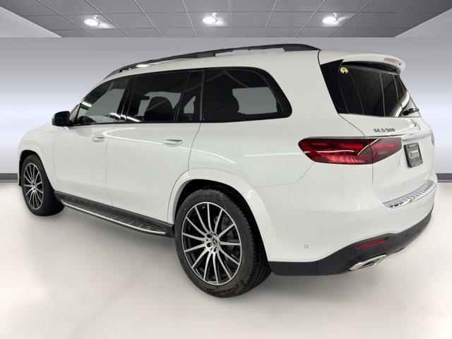 new 2026 Mercedes-Benz GLS 580 car