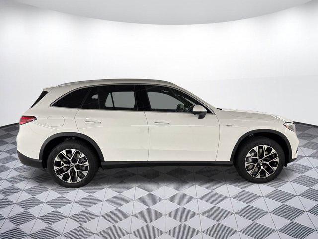 new 2025 Mercedes-Benz GLC 350e car, priced at $61,700