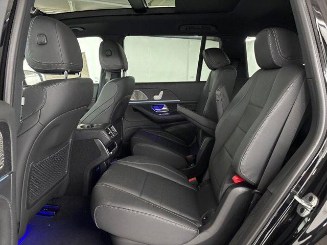 new 2025 Mercedes-Benz GLS 450 car