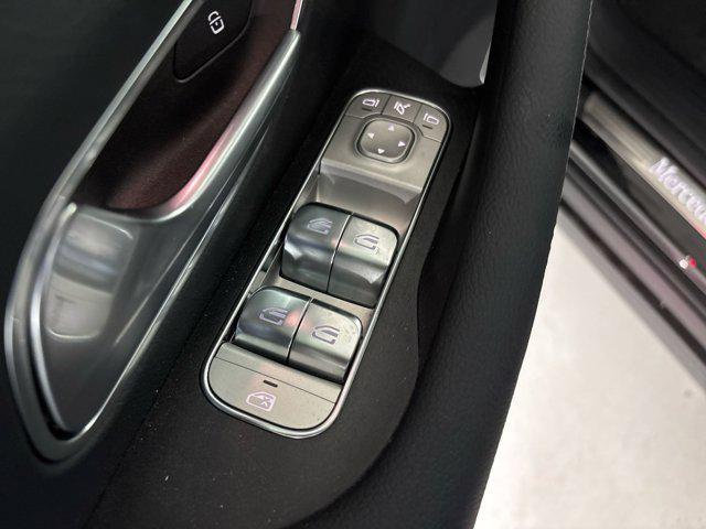 new 2025 Mercedes-Benz GLS 450 car
