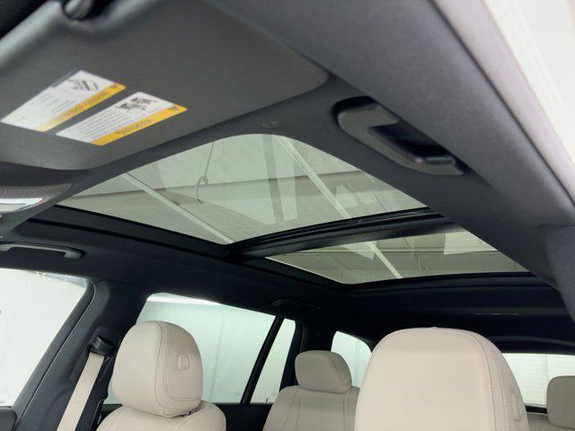 new 2025 Mercedes-Benz GLS 450 car