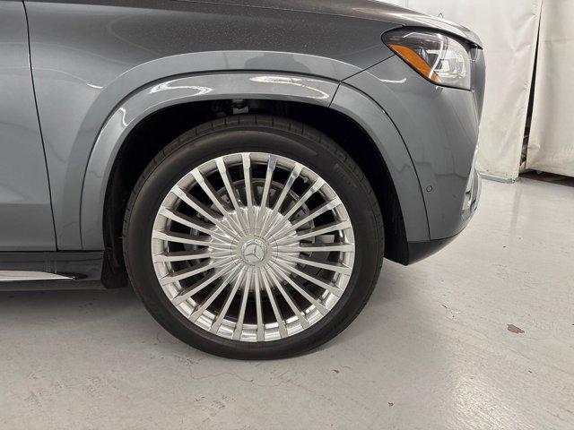 new 2025 Mercedes-Benz Maybach GLS 600 car