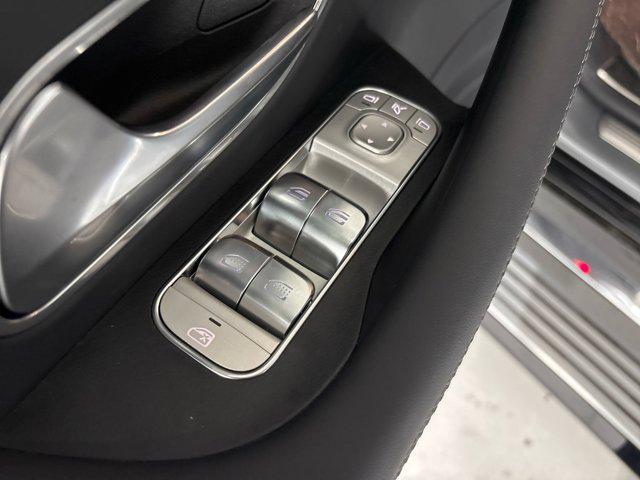 new 2025 Mercedes-Benz Maybach GLS 600 car