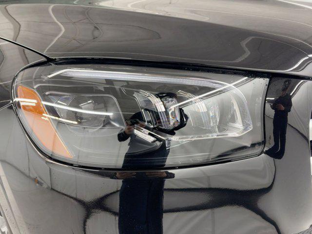 new 2026 Mercedes-Benz GLS 450 car