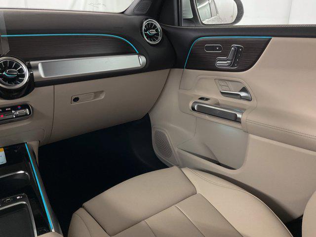 new 2025 Mercedes-Benz GLB 250 car, priced at $47,470