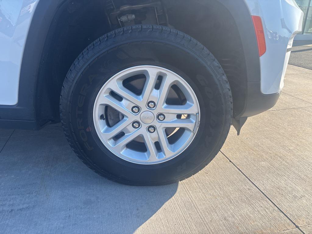 used 2023 Jeep Grand Cherokee car, priced at $32,600