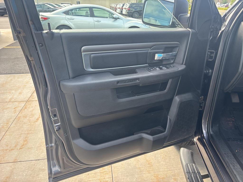 used 2022 Ram 1500 Classic car, priced at $32,400