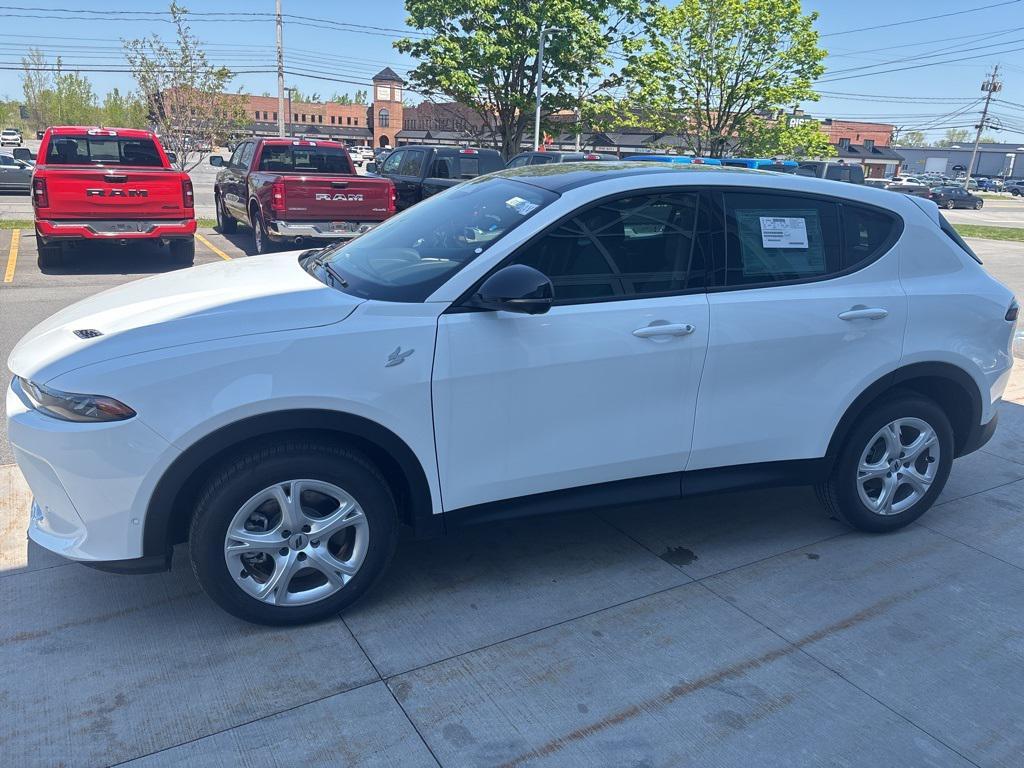 new 2025 Dodge Hornet car, priced at $38,284