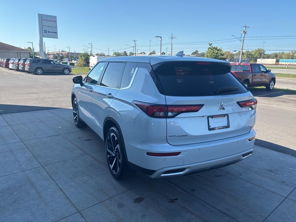 used 2024 Mitsubishi Outlander car, priced at $24,200