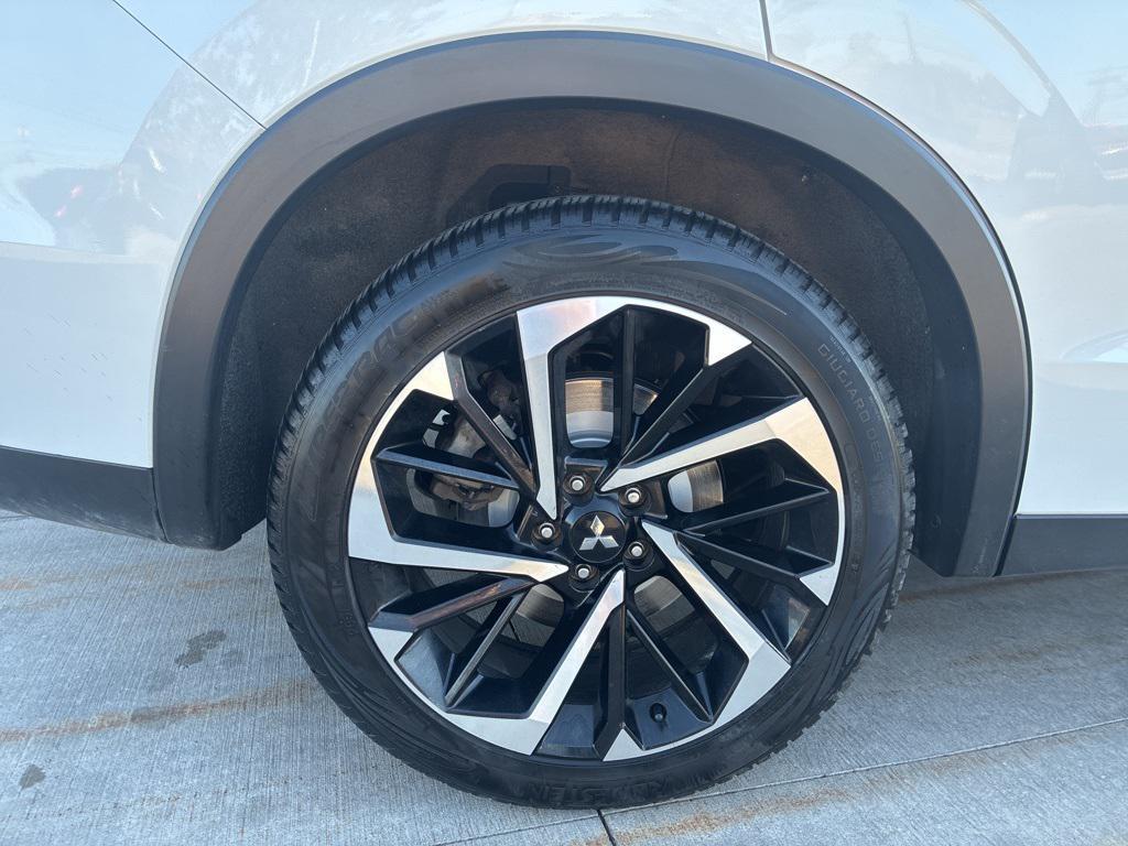 used 2024 Mitsubishi Outlander car, priced at $24,200