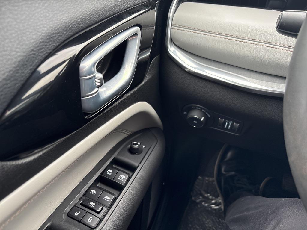 used 2024 Jeep Compass car, priced at $25,300