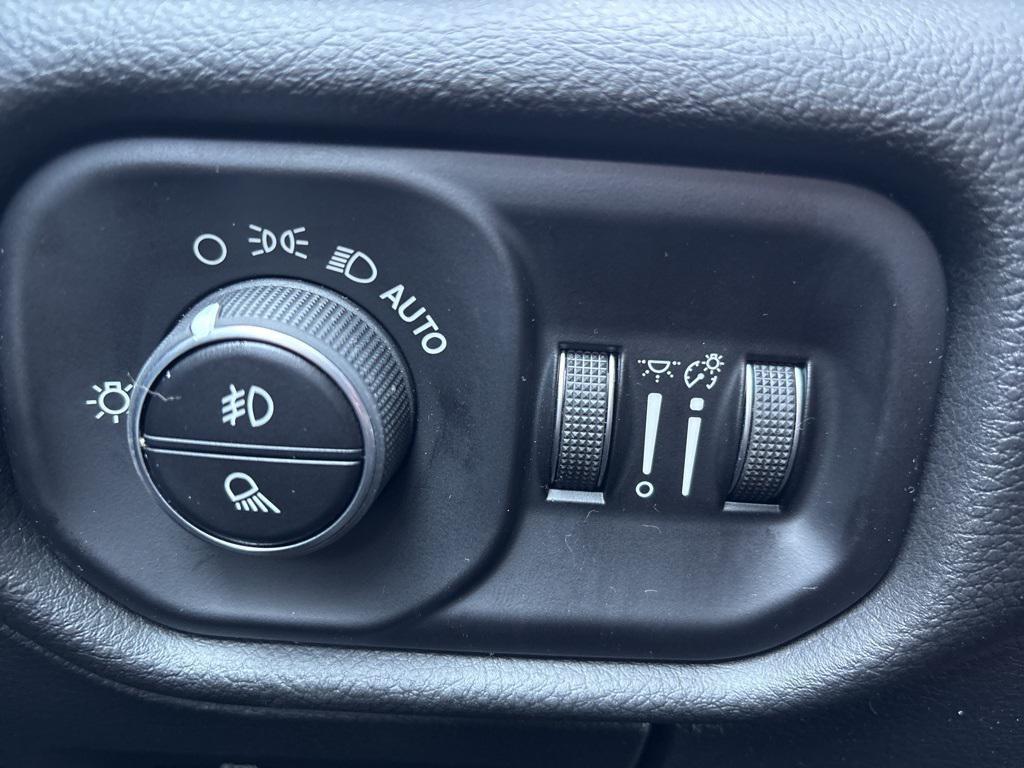 new 2025 Ram 1500 car, priced at $57,650